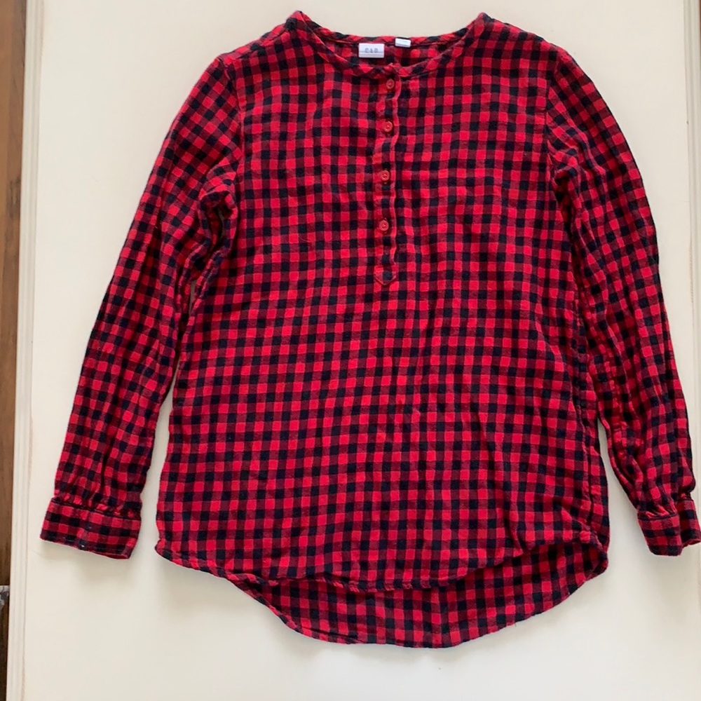 GAP girls shirt